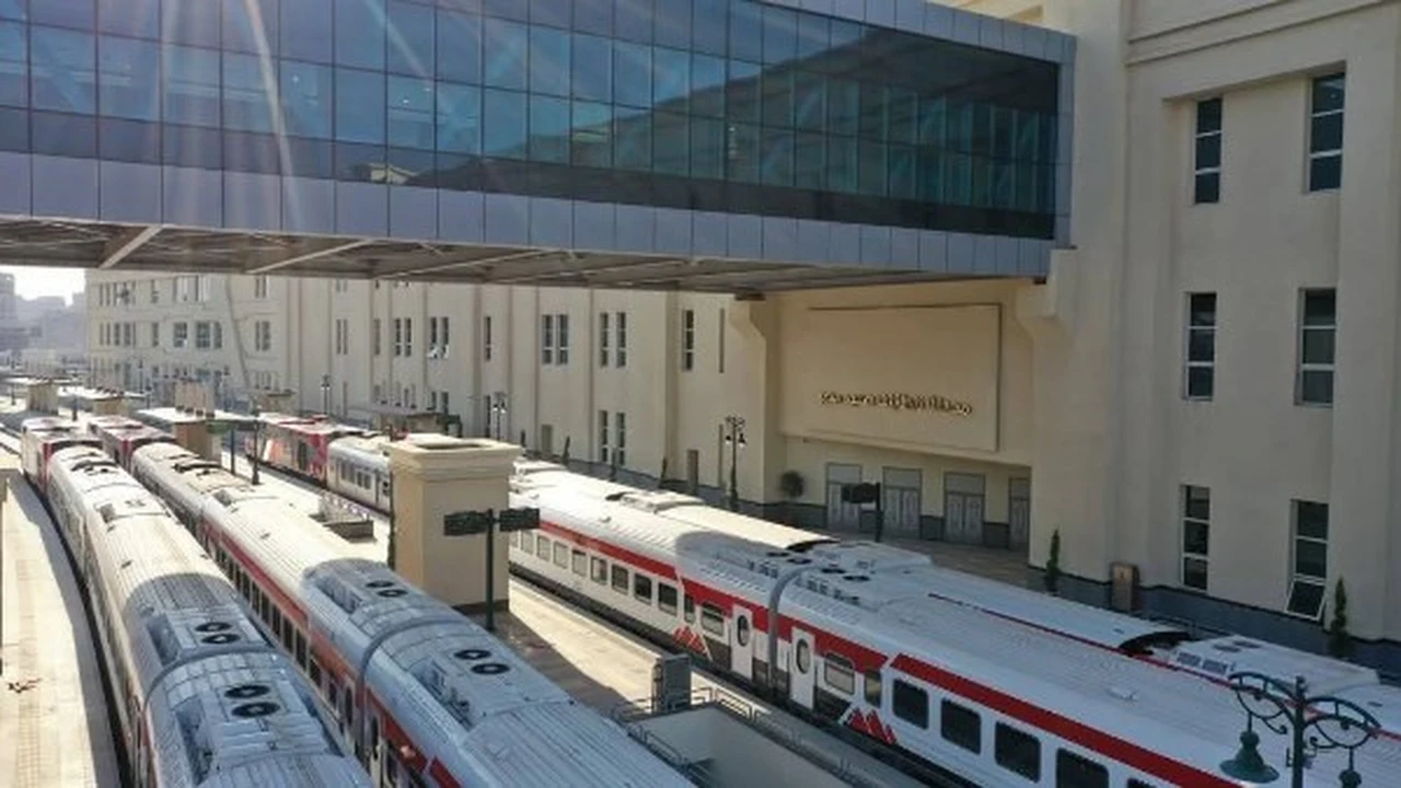 سكك حديد مصر تبدأ العمل بالمواعيد الجديدة وفق التوقيت الصيفي بدءاً من الجمعة